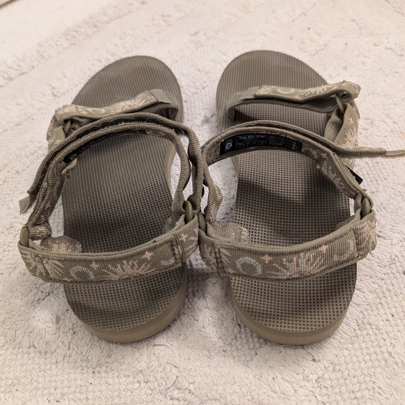 Teva Women's Original Universal Sandal, Size 9 - Picture 4 of 8